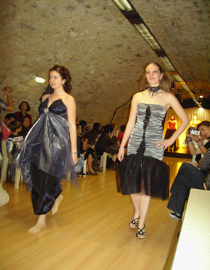 defile calas4